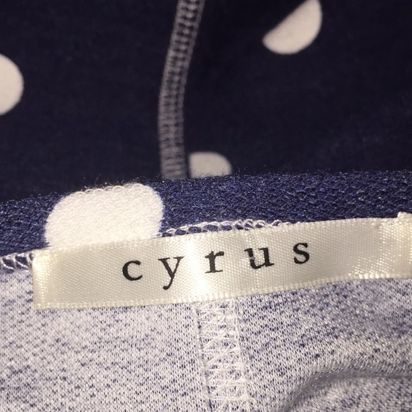 Cyrus Woman’s Navy & White Polka Dot Top Size XL - Picture 11 of 13